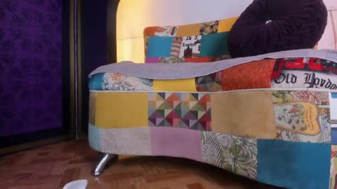 Snapshot of skarlettbarnes chatting on 04-16-26, 11:44 skarlettbarnes online show from 04-16-26, 11:44