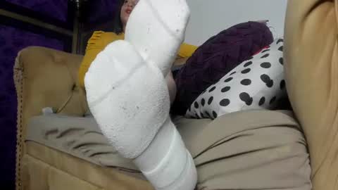 skarlettbarnes online show from 06-24-26, 12:04