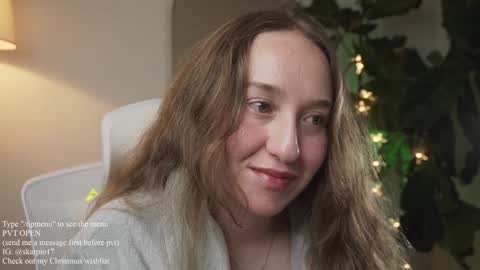 Snapshot of skarpio17 chatting on 12-20-24, 03:47 Im Scarlett ONLINE 5pm-10pm NYC time online show from 12-20-24, 03:47
