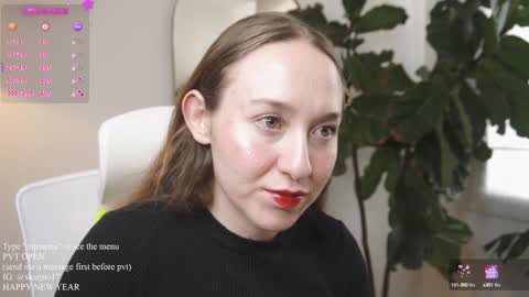 Snapshot of skarpio17 chatting on 01-08-25, 08:07 Im Scarlett ONLINE 5pm-10pm NYC time online show from 01-08-25, 08:07