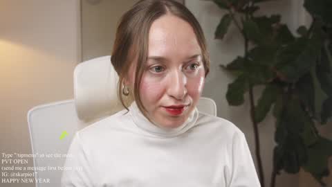 Snapshot of skarpio17 chatting on 01-10-25, 07:54 Im Scarlett ONLINE 5pm-10pm NYC time online show from 01-10-25, 07:54