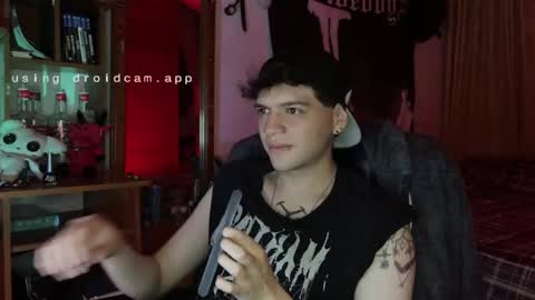 Snapshot of skarvian chatting on 04-29-26, 12:05 Zack independent model online show from 04-29-26, 12:05