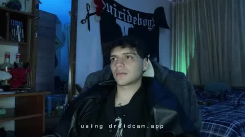 Snapshot of skarvian chatting on 04-30-26, 05:25 Zack independent model online show from 04-30-26, 05:25