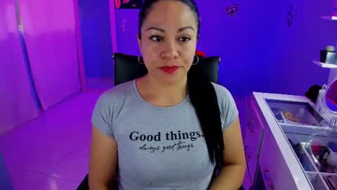 Snapshot of skater_gal chatting on 06-30-26, 08:32 susan ramires online show from 06-30-26, 08:32