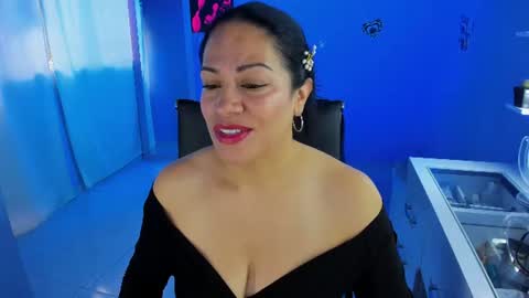 Snapshot of skater_gal chatting on 07-23-26, 05:11 susan ramires online show from 07-23-26, 05:11