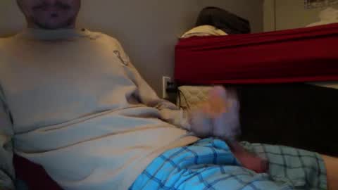 Snapshot of skater_v2 chatting on 03-08-25, 12:00 Christopher online show from 03-08-25, 12:00