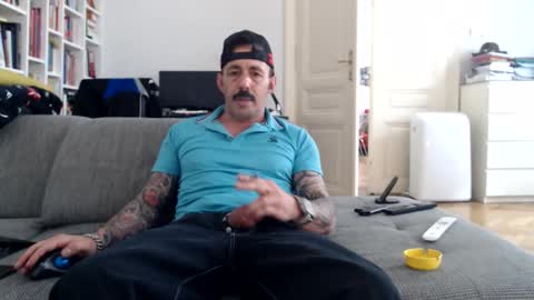 skaterproll online show from 04-13-26, 09:48