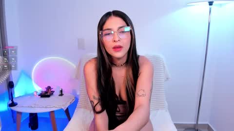 Snapshot of skeeter_cb chatting on 11-04-25, 05:34 Skeete CHRISTMAS SHOW THIS DECEMBER 24 CHECK OUT MY AMAZON LIST AND MAKE ME HAPPY online show from 11-04-25, 05:34