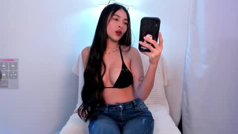 Snapshot of skeeter_cb chatting on 11-15-25, 04:58 Skeete CHRISTMAS SHOW THIS DECEMBER 24 CHECK OUT MY AMAZON LIST AND MAKE ME HAPPY online show from 11-15-25, 04:58