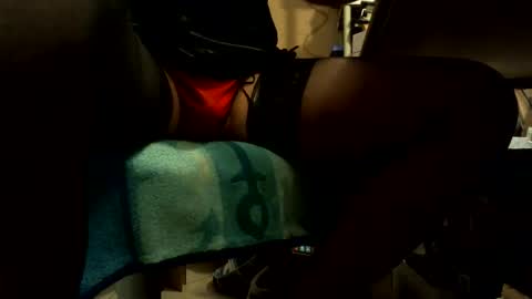 Snapshot of skersnylon chatting on 12-01-25, 07:41 skersnylon online show from 12-01-25, 07:41