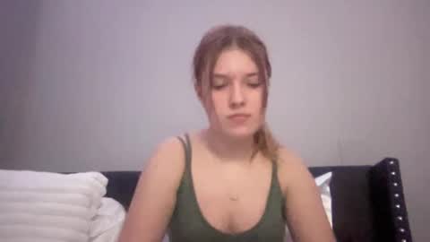 Snapshot of skiimaskabby chatting on 02-06-25, 08:29 skiimaskabby online show from 02-06-25, 08:29