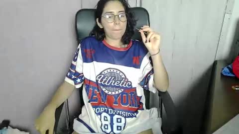 Snapshot of skinny333x chatting on 07-29-26, 03:04 skinny333x online show from 07-29-26, 03:04
