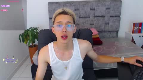 Snapshot of skinny_bigcock20 chatting on 12-02-25, 08:48 skinny_bigcock20 online show from 12-02-25, 08:48