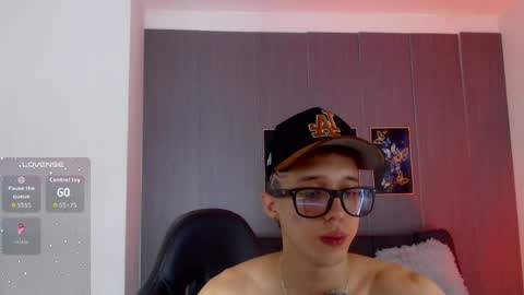 Snapshot of skinny_bigcock20 chatting on 06-03-26, 09:42 skinny_bigcock20 online show from 06-03-26, 09:42