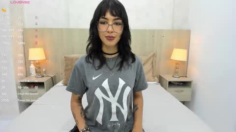 Emily Rojas online show from 09-10-25, 07:36