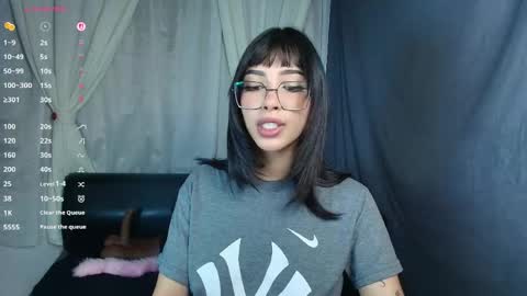 Emily Rojas online show from 05-21-26, 09:00