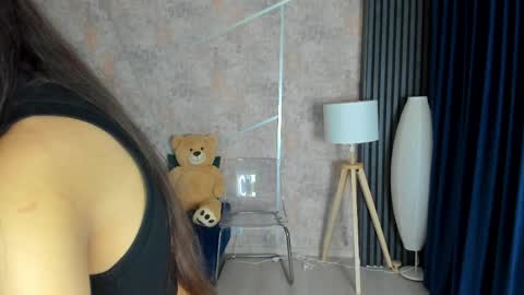 Snapshot of skinny_eva chatting on 05-21-26, 07:54 Eva online show from 05-21-26, 07:54
