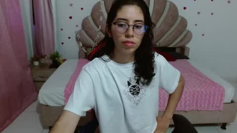 Raelle online show from 05-24-26, 06:35