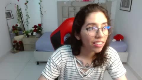 Raelle online show from 05-29-26, 01:25