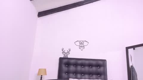 skinny_hottie18 online show from 12-29-24, 01:38