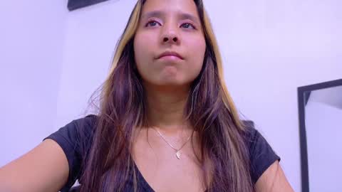 skinny_hottie18 online show from 01-10-25, 01:41