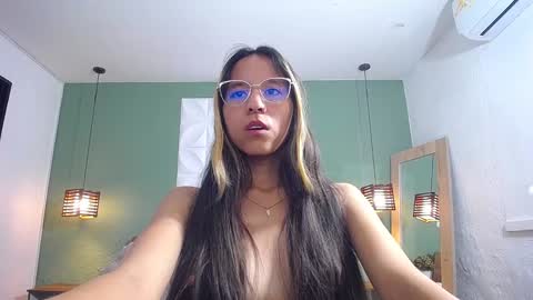 skinny_hottie18 online show from 01-19-25, 01:33