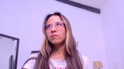 skinny_hottie18 online show from 01-21-25, 01:32