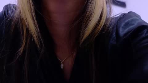 skinny_hottie18 online show from 02-11-25, 05:29