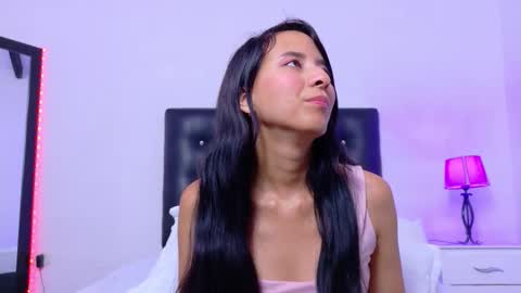 skinny_hottie18 online show from 10-16-25, 02:18