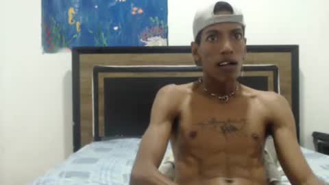 Snapshot of skinny_long_cock chatting on 02-05-26, 04:06 Albert online show from 02-05-26, 04:06