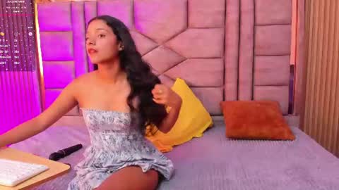 Snapshot of skinny_sarayx chatting on 07-25-26, 02:47 skinny_sarayx online show from 07-25-26, 02:47