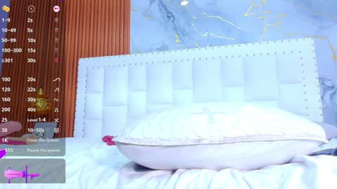 Snapshot of skinnyandcute_ chatting on 02-06-25, 09:11 Mariah Black online show from 02-06-25, 09:11