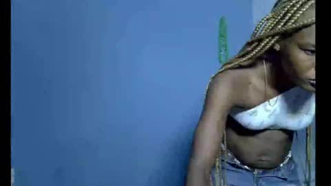 Linda independent model online show from 03-31-26, 07:58
