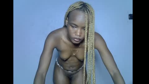Linda independent model online show from 04-11-26, 06:23