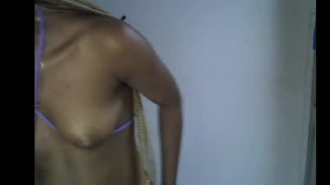 Linda independent model online show from 04-19-26, 06:54