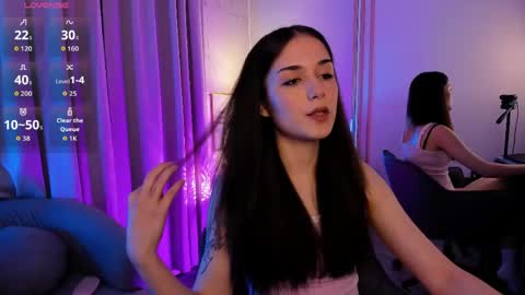 Ellie online show from 05-06-26, 08:25