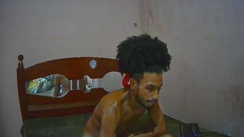 Snapshot of skinnylatinman chatting on 12-03-24, 11:01 Skinny Latin Man online show from 12-03-24, 11:01