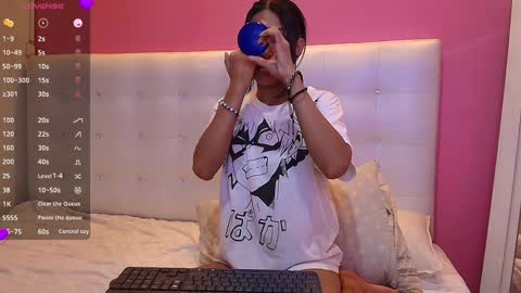 Karla  online show from 02-06-25, 09:11