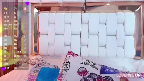 Karla  online show from 03-07-25, 09:07