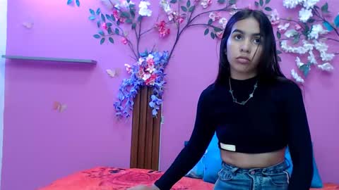 sofia online show from 10-20-25, 01:22