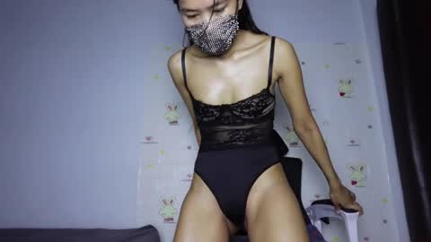 Snapshot of skinnythai4u chatting on 05-06-26, 04:12 skinnythai4u online show from 05-06-26, 04:12