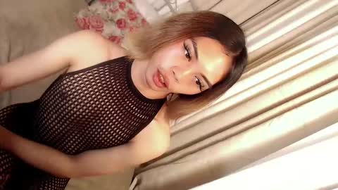 skinnytrans69 online show from 04-22-26, 05:47