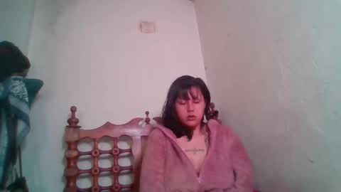 Skin online show from 11-21-25, 09:41