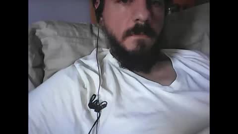 Snapshot of skippy6988 chatting on 02-01-26, 03:32 Easy-E online show from 02-01-26, 03:32