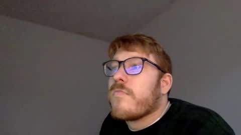 Snapshot of sklave_s chatting on 12-16-24, 02:27 sklave_s online show from 12-16-24, 02:27