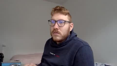 Snapshot of sklave_s chatting on 01-27-25, 08:51 sklave_s online show from 01-27-25, 08:51