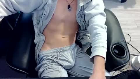 skrogdog online show from 04-27-26, 06:28