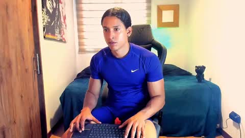 Snapshot of skull_prospect chatting on 01-24-25, 02:19 Liam Vokov online show from 01-24-25, 02:19
