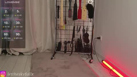 Eliza online show from 11-05-25, 11:16