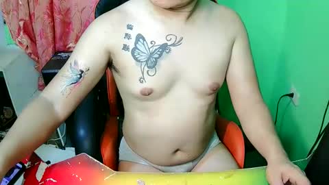 Snapshot of sky1441 chatting on 10-25-25, 08:11 sky1441 online show from 10-25-25, 08:11